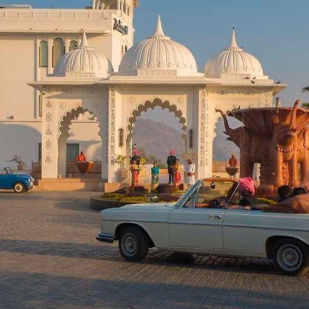 Radisson Blu Udaipur Palace Resort & Spa 외부 사진
